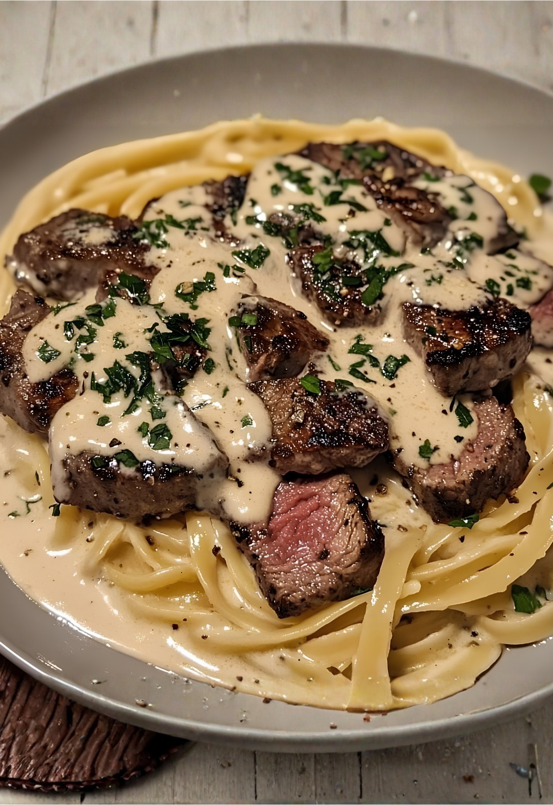 Pepper Sauce Beef Tagliatelle